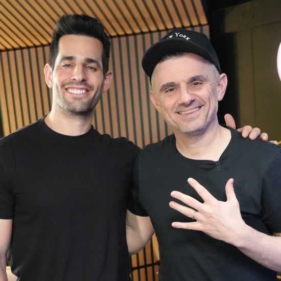 Gary Vaynerchuk Is A Huge WWE Fan! Macho Man, Jake “The Snake”, Bret Hart, Wrestling Collectibles