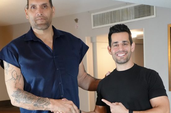 Great Khali and Chris Van Vliet